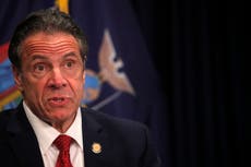Cuomo firmó contrato de libro de $4M mientras ocultaba el número de muertos en ancianatos, según reporte