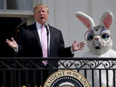 Trump despotrica contra los “locos” y repite falsas afirmaciones electorales en un extraño mensaje de Pascua