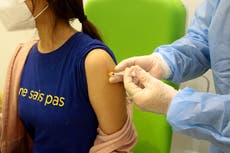 “Vínculo” entre la vacuna AstraZeneca y los coágulos de sangre, dice un funcionario de la EMA