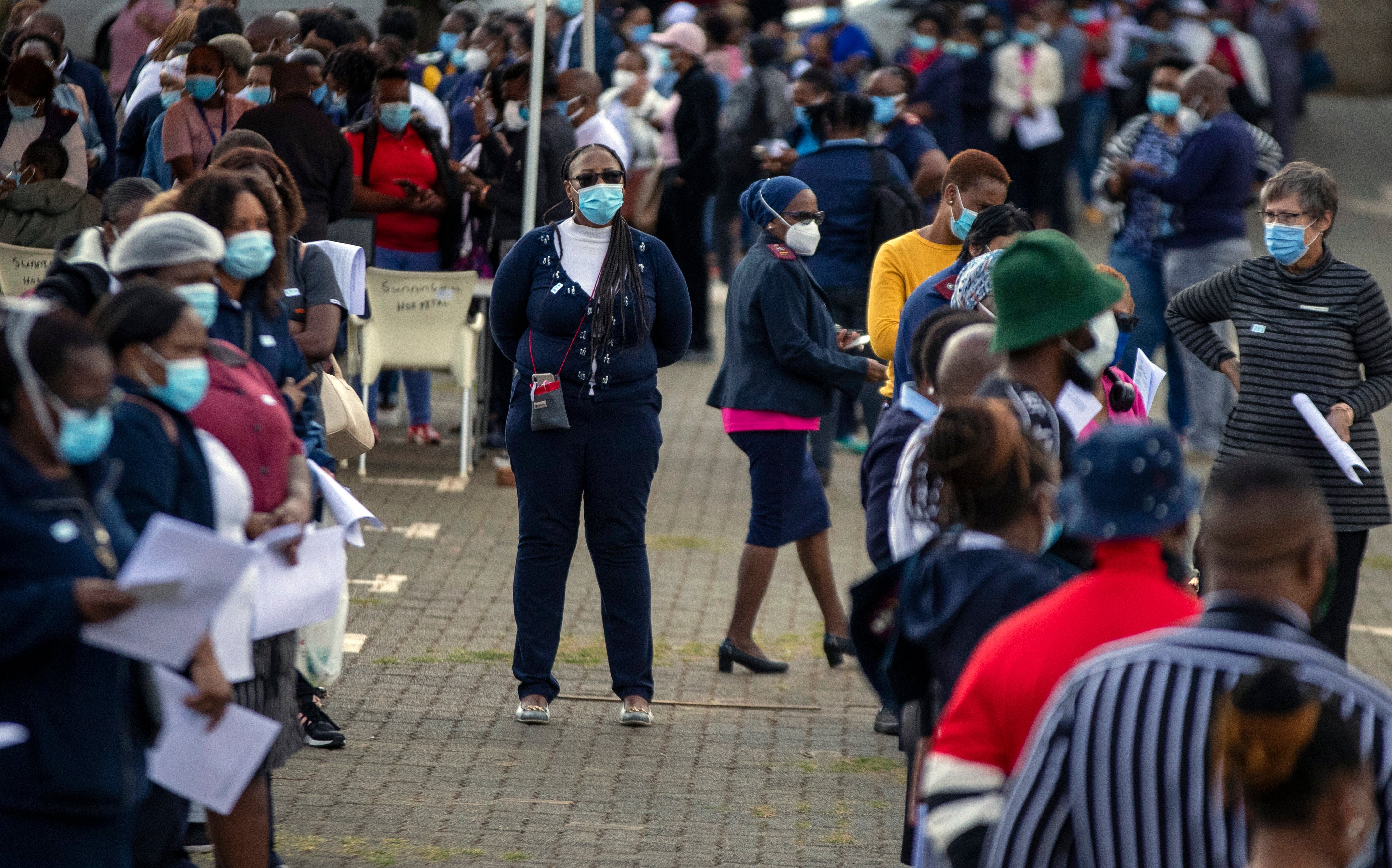 “La pandemia está lejos de terminar”, advierte especialista; sólo hay 3% de personas vacunadas en el mundo