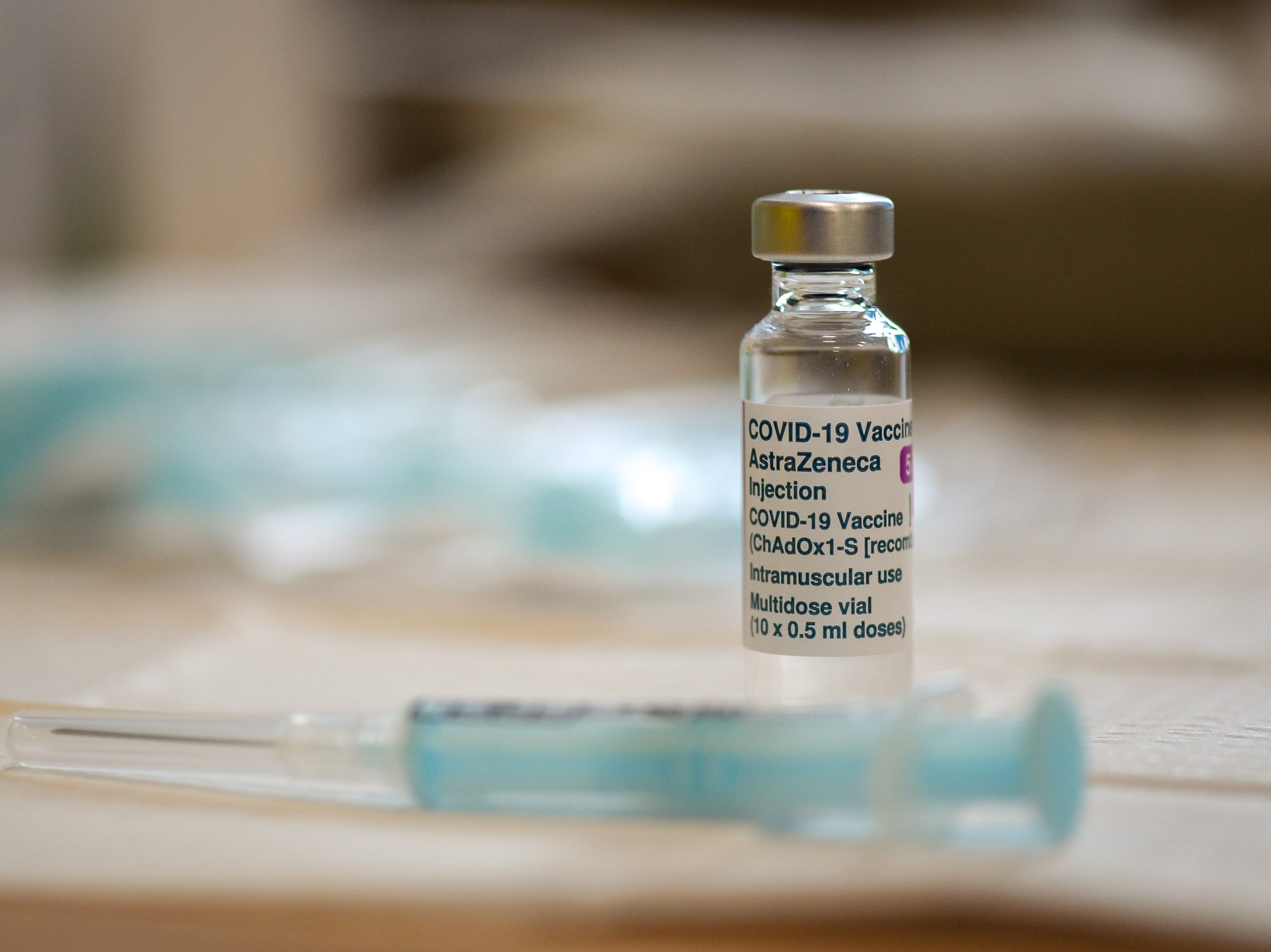 Línea de tiempo de la vacuna AstraZeneca, actualmente bajo investigación por vínculos con coágulos de sangre