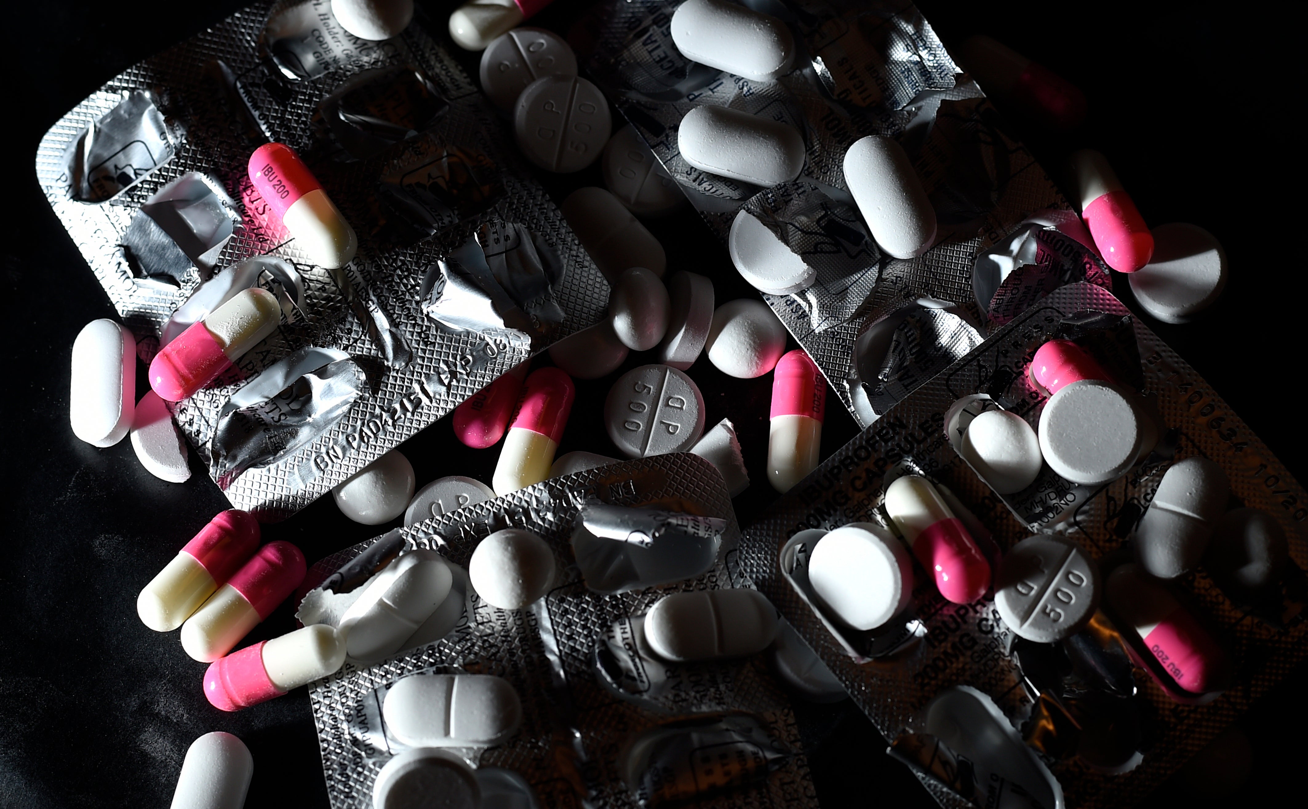 Las existencias de paracetamol e ibuprofeno son bajas, según datos de la ONS