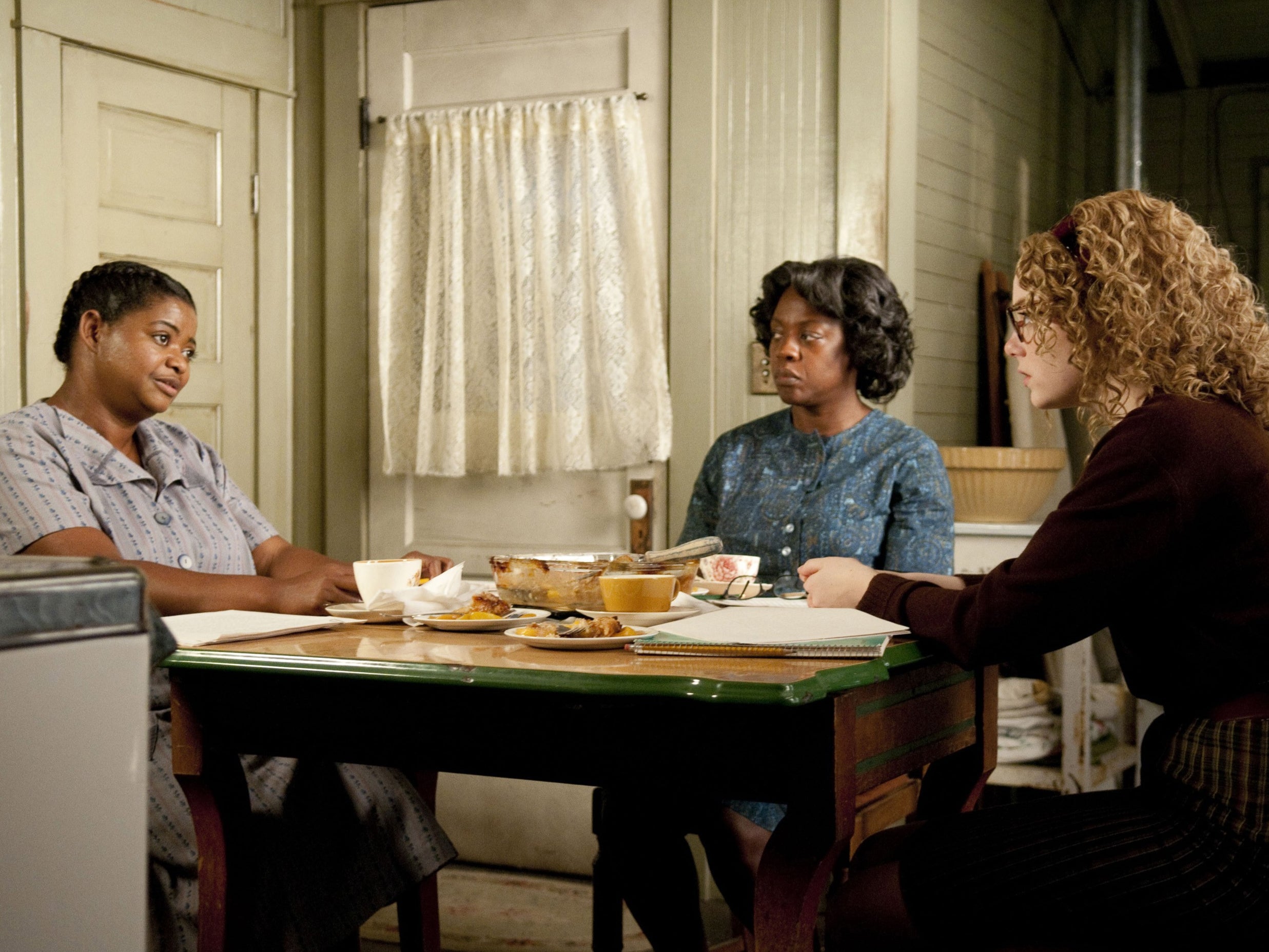 Octavia Spencer, Viola Davis y Emma Stone en ‘The Help’