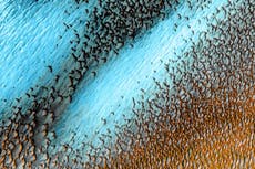 La NASA comparte imagen asombrosa de las dunas azules en Marte