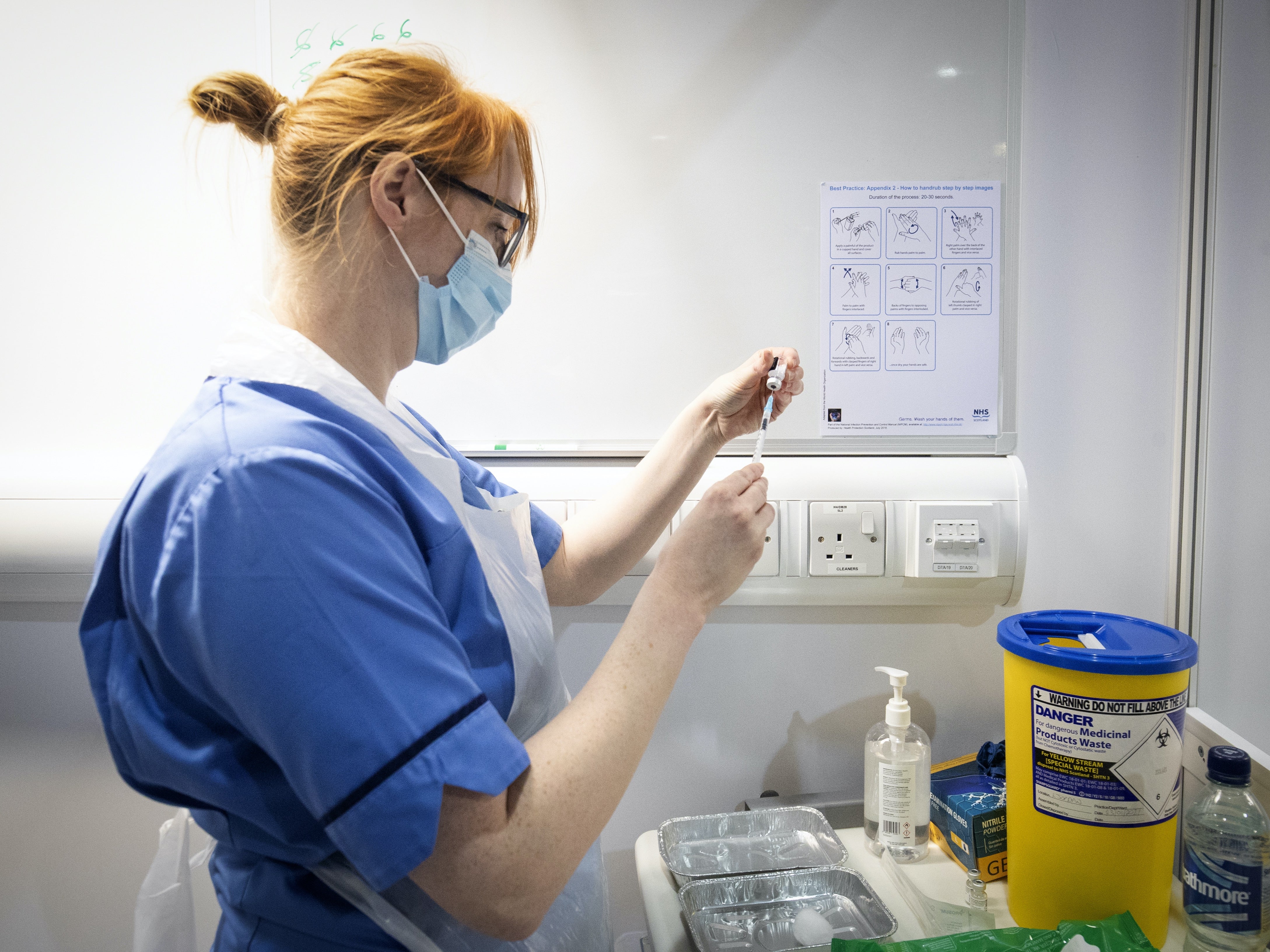 Mezcla de vacunas Covid: ¿Cómo funciona y por qué el Reino Unido está ampliando la prueba?