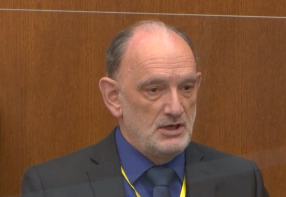 Problemas cardíacos mataron a George Floyd, testifica patólogo en el juicio de Derek Chauvin