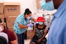 EEUU: Estados republicanos se rezagan en vacunación