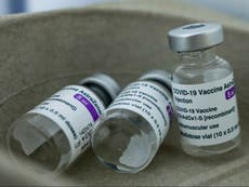 Covid tiene ocho veces más probabilidades de causar un coágulo cerebral raro que la vacuna AstraZeneca