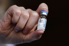 Vacuna COVID de J&J no será respaldada públicamente por Pfizer y Moderna