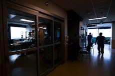 Tras críticas, Ontario retira nuevas medidas contra COVID-19