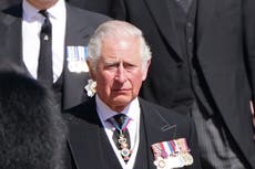 El Príncipe Carlos se convertirá en “Cuasi-Rey”, mientras la responsabilidad de “unir a la familia” recae sobre él, declaran expertos