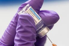 Hay un “posible vínculo” entre la vacuna Johnson & Johnson y los coágulos de sangre, según regulador europeo