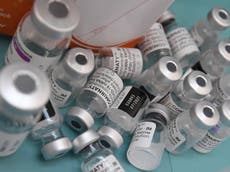 Pfizer advierte sobre vacunas falsas de COVID después de falsificaciones en México y Polonia