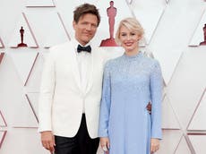 Thomas Vinterberg recuerda a su difunta hija en un emotivo discurso de aceptación en los Oscar