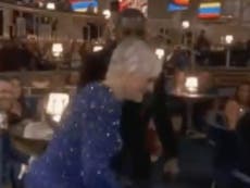 Glenn Close sorprende a los espectadores de los Oscar al hacer twerking con “Da Butt”