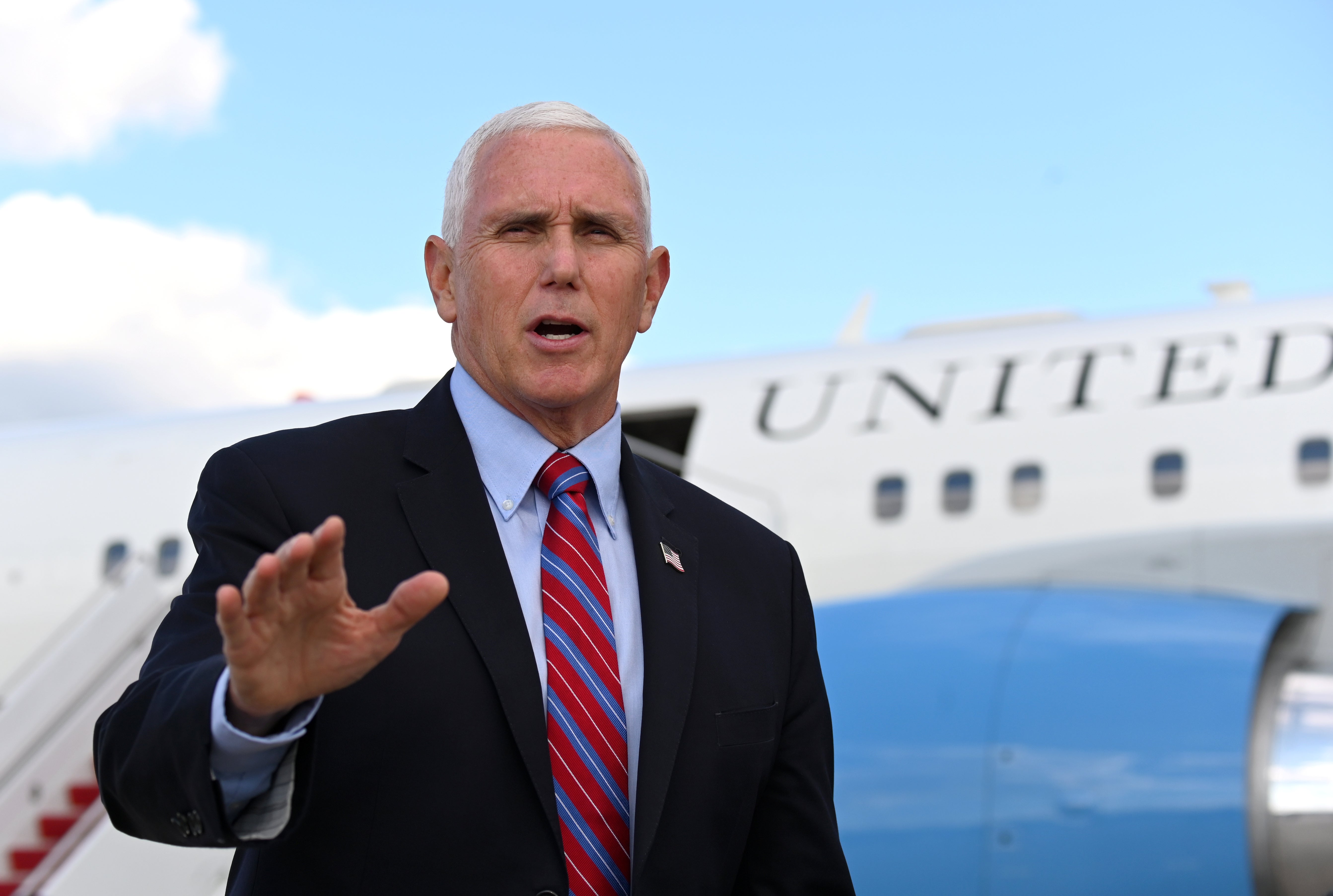 Mike Pence intenta culpar al “vacío de poder” creado por Biden como responsable del estallido de violencia en Israel 