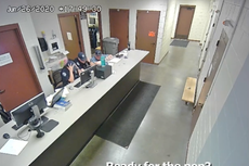 Policías en Colorado se burlan del video sobre el arresto brutal a una mujer con demencia