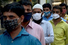 Anciano con Coivid en India “entregó su cama de hospital por un paciente más joven” y luego murió en su casa