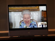 Reina Isabel II retoma compromisos públicos