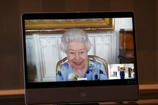 Reina Isabel II retoma compromisos públicos