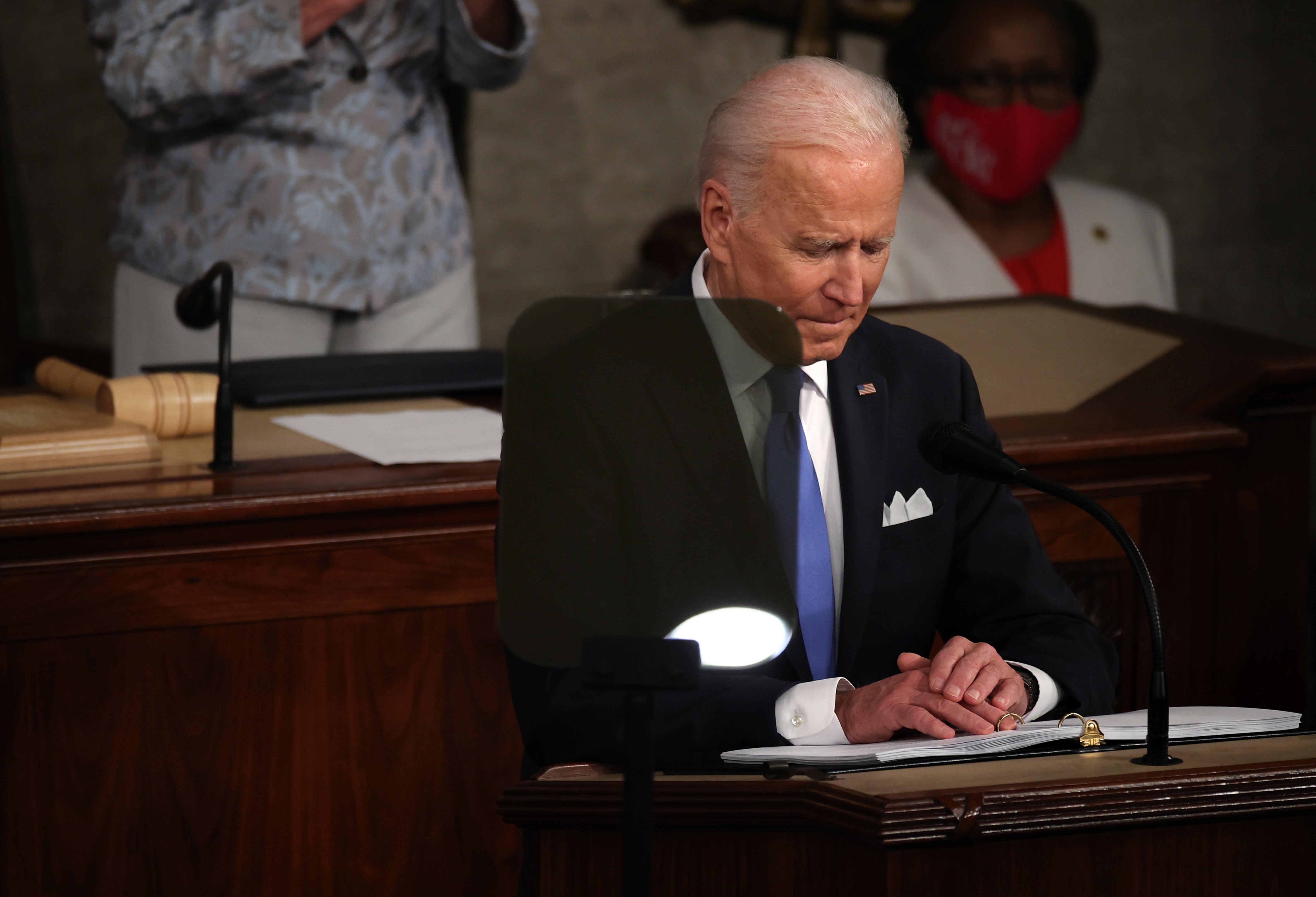 El primer discurso de Biden al Congreso: lo que dijo frente a lo que quiso decir
