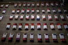 India suma 379.000 casos más de COVID-19, impulsa vacunación