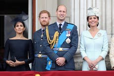 El príncipe Harry y Meghan Markle “felicitaron en privado” al príncipe William y Kate Middleton en su décimo aniversario