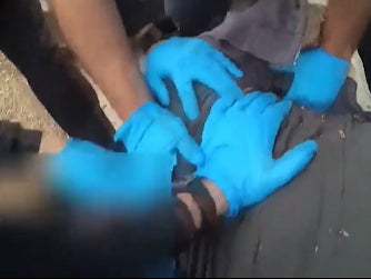 Abogada de hombre que murió inmovilizado por policía de California, dice que arresto era innecesario