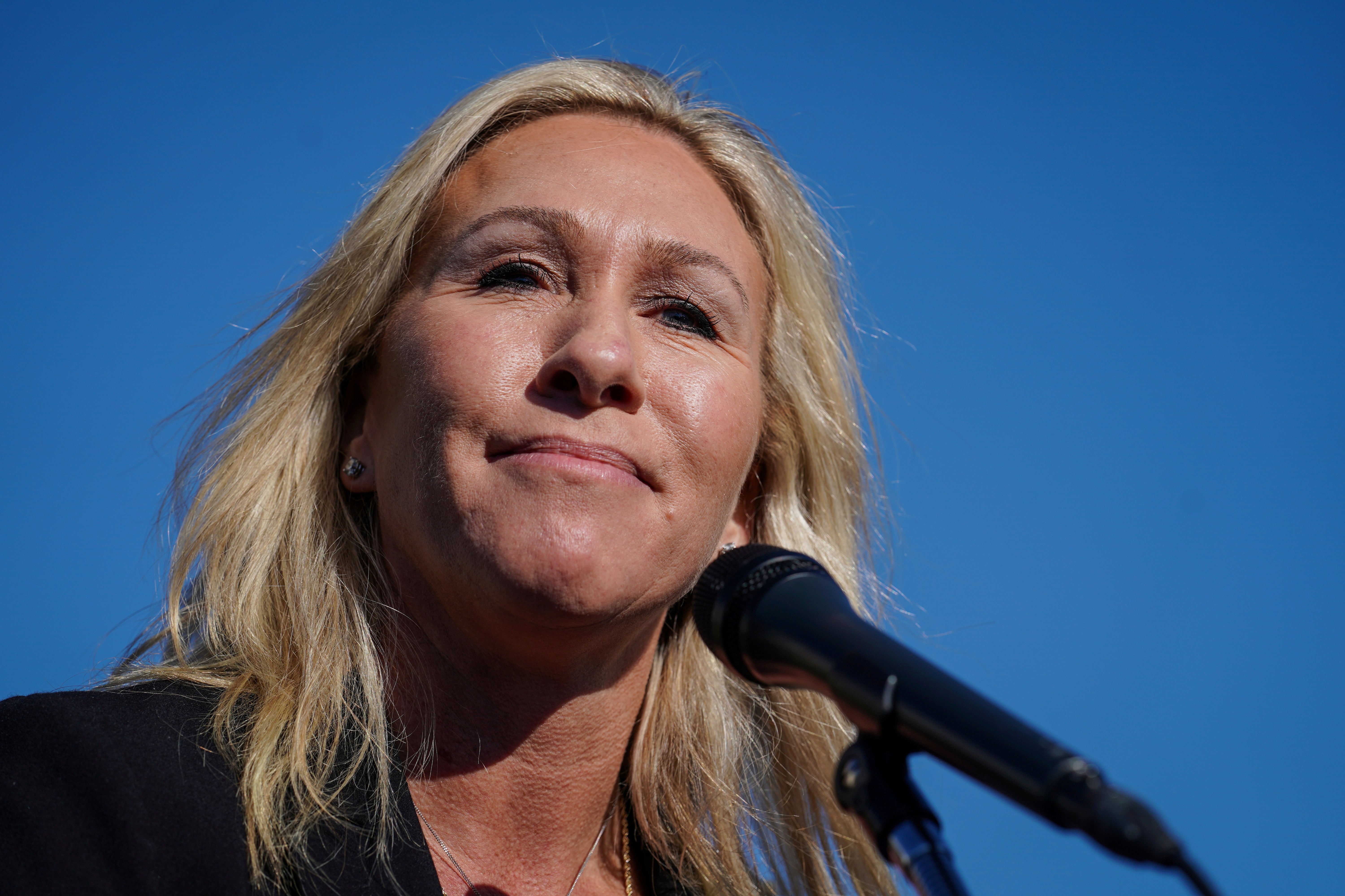 Marjorie Taylor Greene criticada en redes sociales por un tuit que exige “lealtad a Trump ‘” 