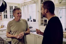 Resurge la hilarante reacción inexpresiva de Harrison Ford al truco de magia de David Blaine