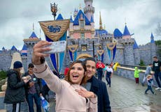 Disneyland reabre sus puertas