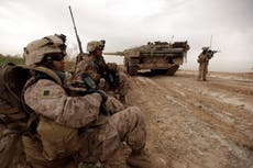 Los talibanes dicen que Estados Unidos libró 'una guerra sin sentido' mientras las tropas estadounidenses comienzan la retirada