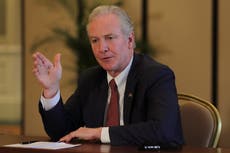 Funcionarios de EEUU buscan aplacar tensión en Medio Oriente