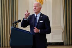 Biden dice que aún no se ha tomado una decisión sobre la exención de patentes de vacunas, a pesar del compromiso de la campaña de apoyarla “absolutamente”
