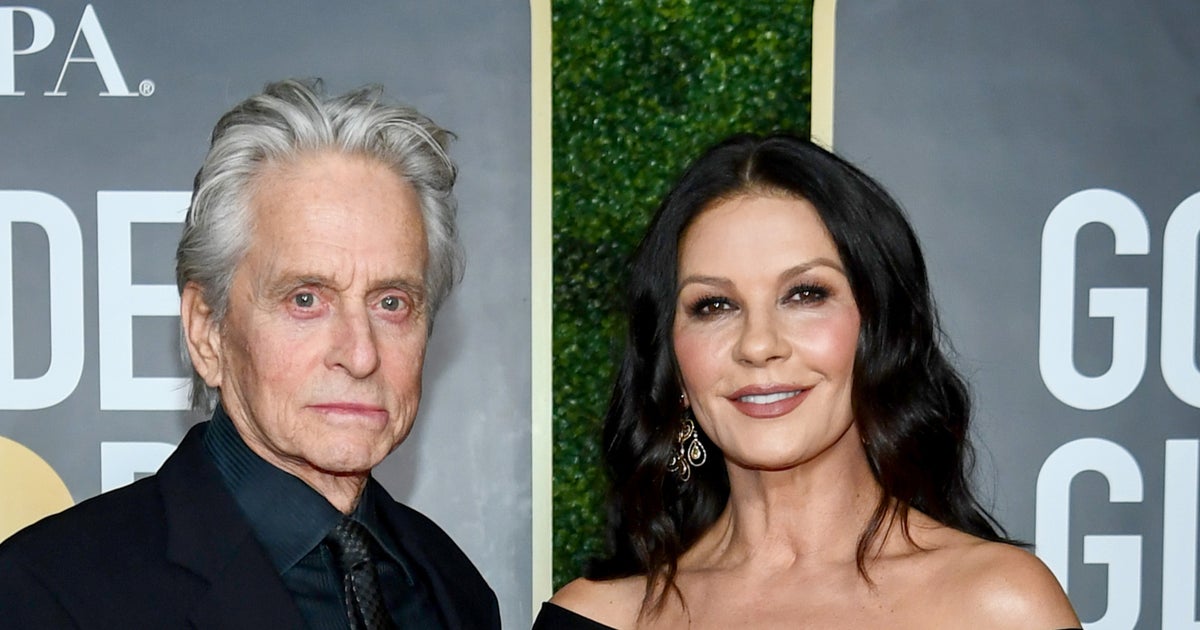 Catherine Zeta-Jones vivió “incómoda” al compartir casa con ex esposa de Michael Douglas | Independent Español