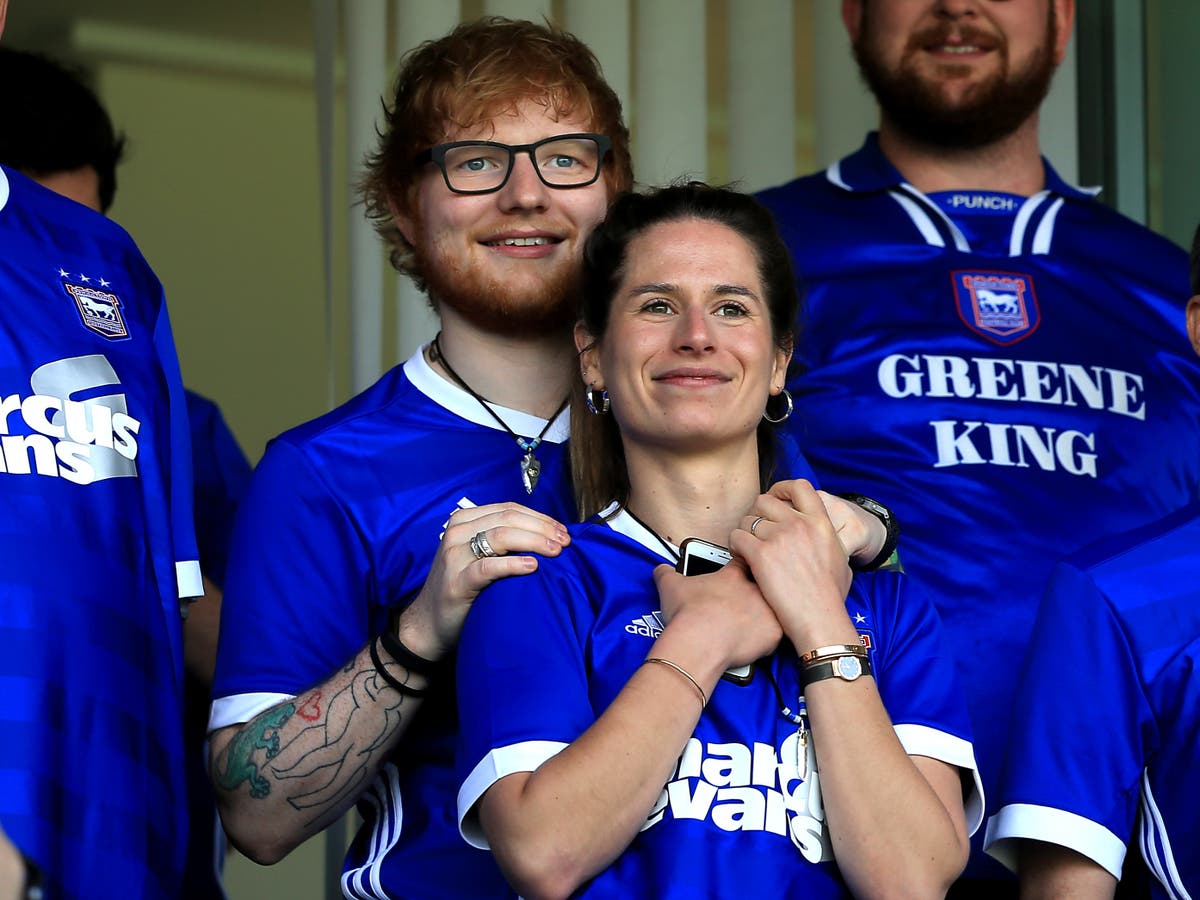 Ed Sheeran revela que a su esposa Cherry Seaborn le diagnosticaron un tumor mientras estaba
