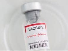 Hombre es arrestado en Washington por robar 100 vacunas COVID