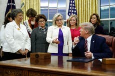 Trump celebra la destitución de Liz Cheney y la llama “un ser humano horrible y amargo”