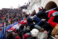 440 arrestos realizados por disturbios en el Capitolio, el FBI aún persigue sospechosos