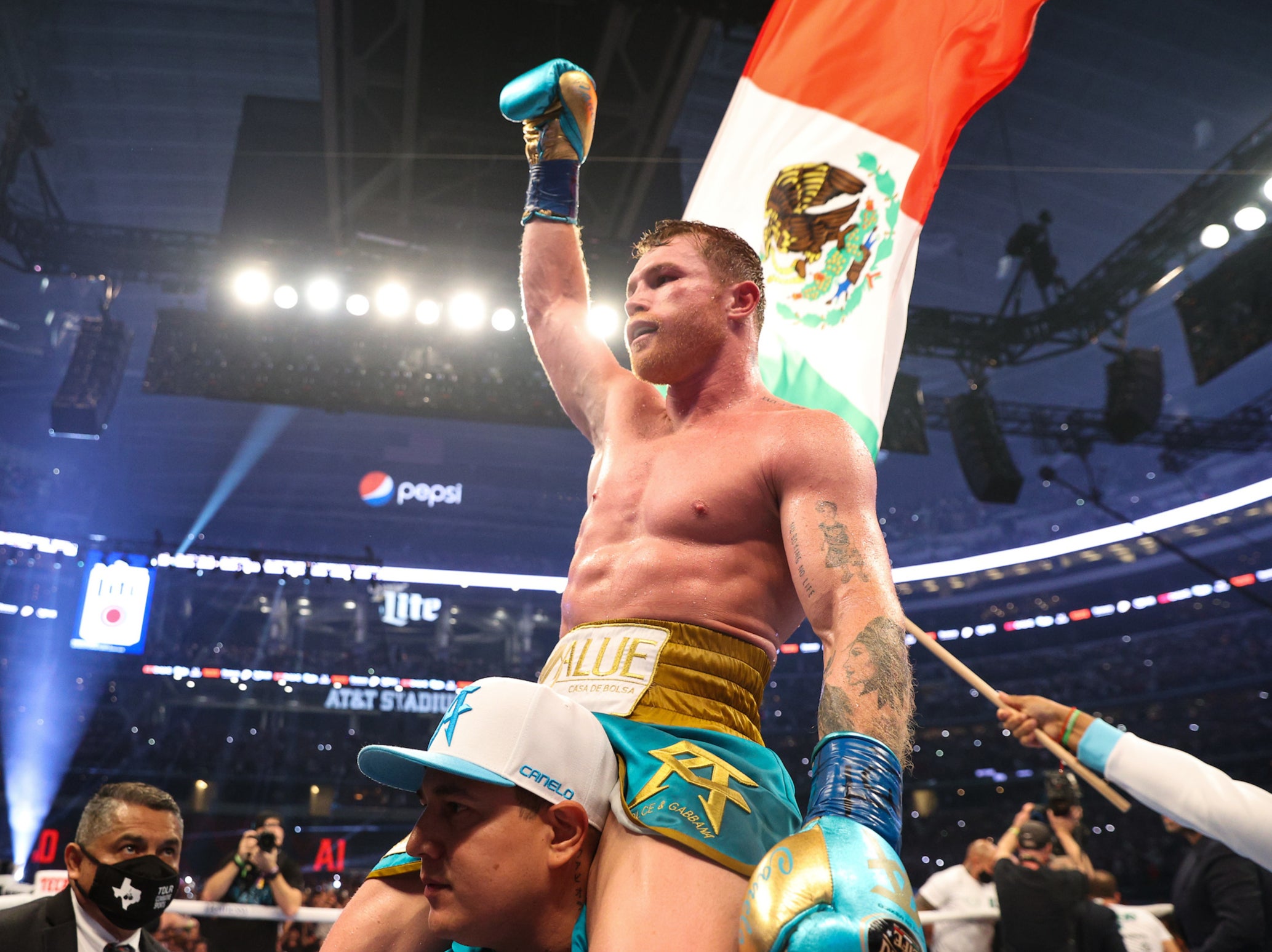Canelo Álvarez peleará contra Caleb Plant por el título mundial indiscutible de peso súper mediano