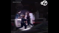 Video captura el momento en que una policía de Nueva York salvó a una niña en el tiroteo de Times Square