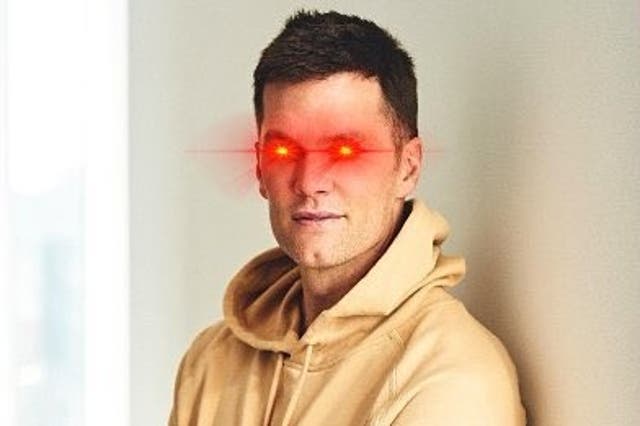 La estrella de la NFL Tom Brady agregó ojos láser a su foto de perfil de Twitter el 10 de mayo de 2021