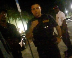 Corte de Florida falla contra madre negra arrestada por filmar a la policía que detiene a su hijo