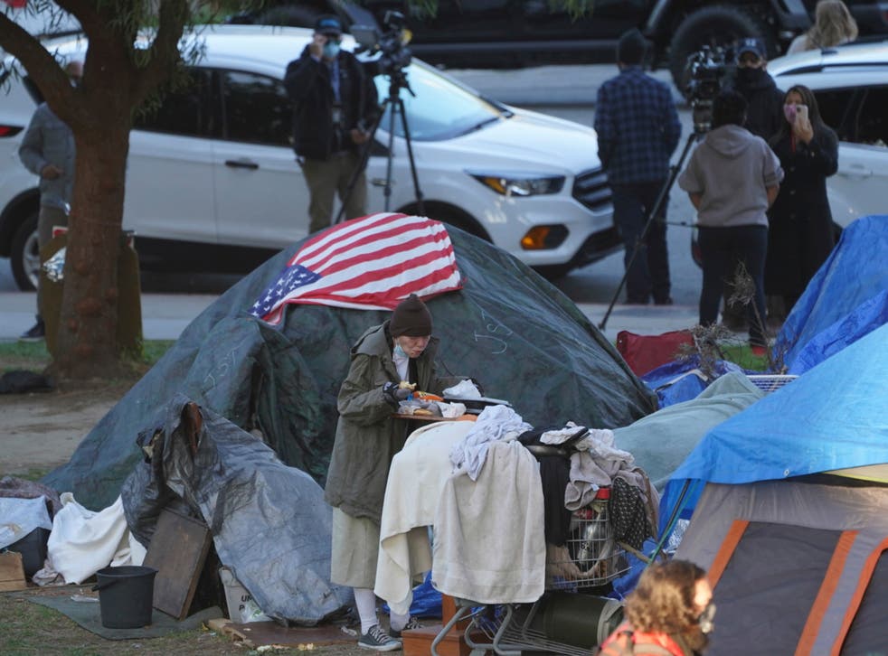 California: Newsom propone plan de viviendas para indigentes | Independent  Español