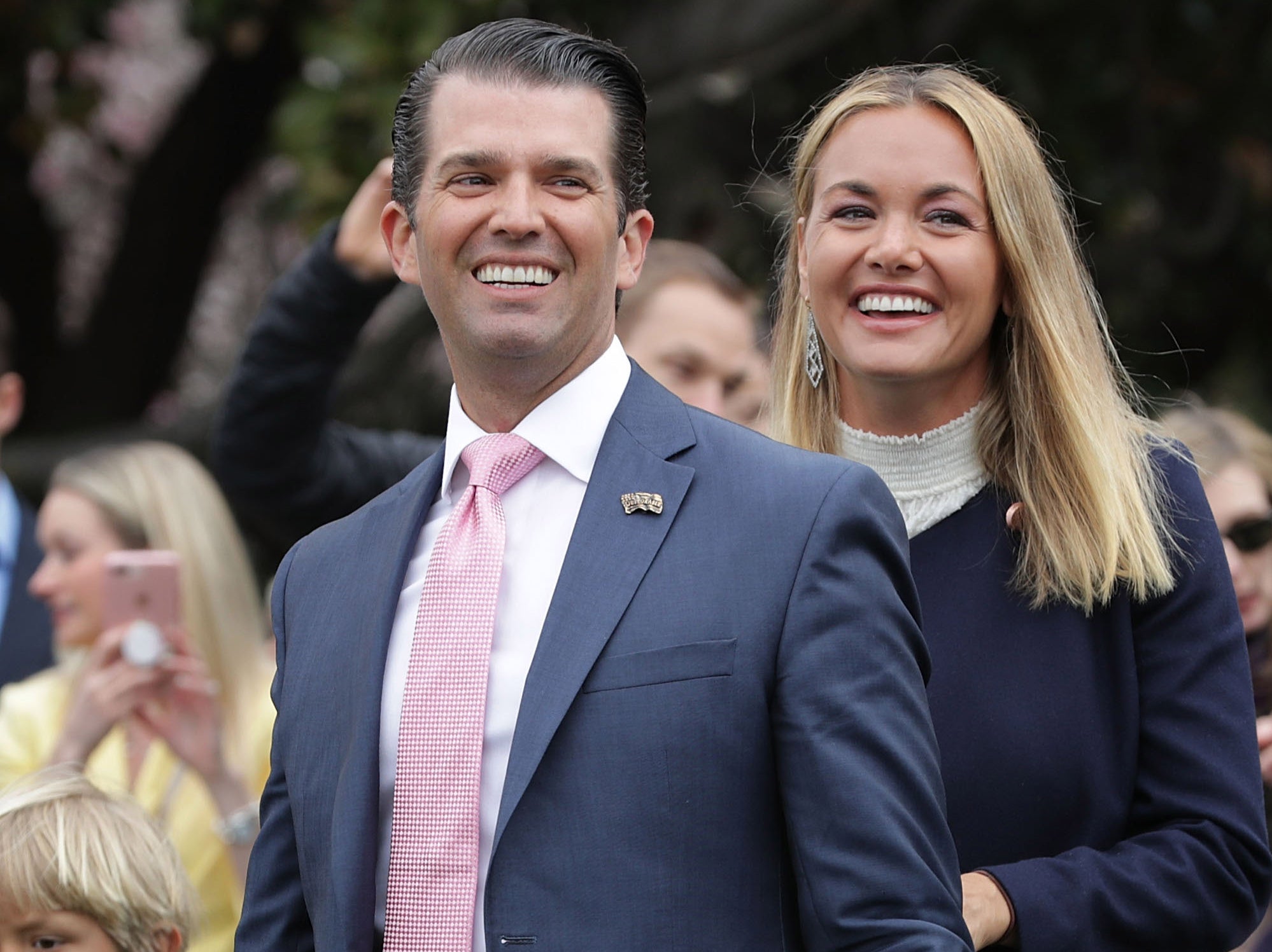Exesposa de Donald Trump Jr. salió con un agente del Servicio Secreto que el presidente les asignó, revela libro
