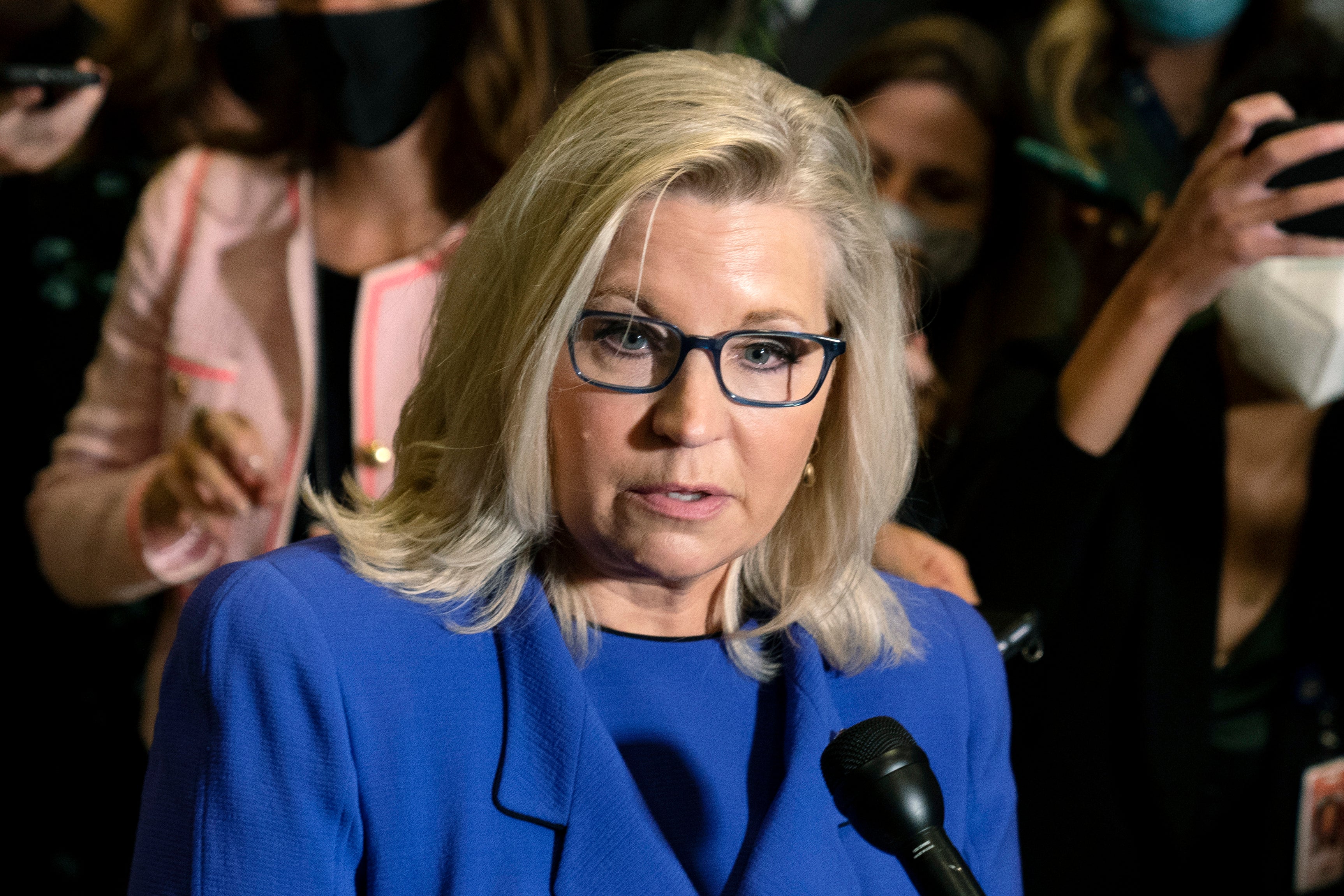 Liz Cheney es removida de su cargo en la Cámara de Representantes por oponerse a Trump
