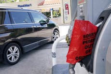Biden advierte a gasolineras: No suban precios tras hackeo