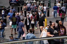 EEUU relaja uso de mascarilla para población vacunada