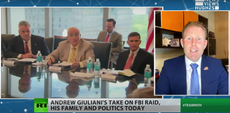 El hijo de Giuliani dice a medios rusos que la gente no quiere vivir en Estados Unidos después de la redada de su padre