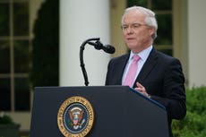 El CEO de Kroger recibió un bono de $22,4 millones luego de recortar el pago por riesgo de Covid para los empleados